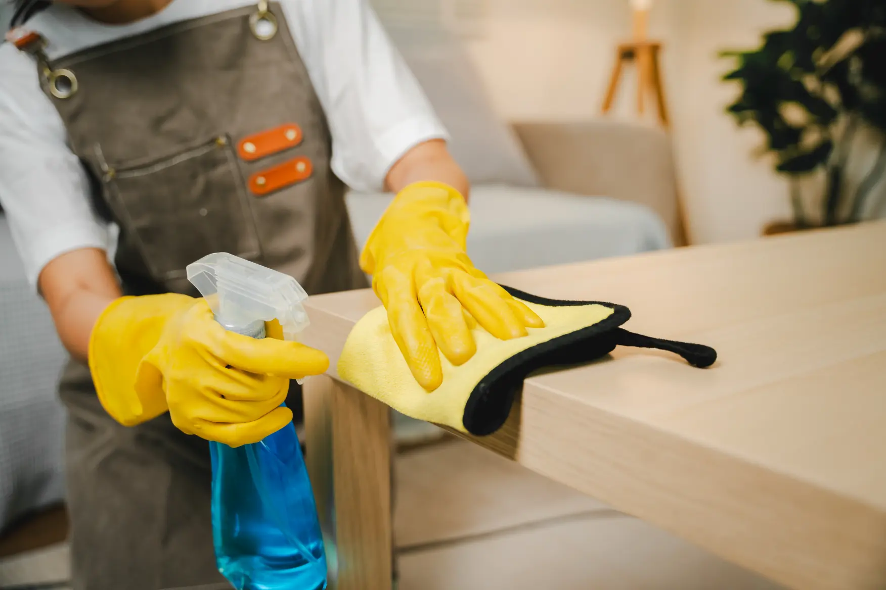 Pani Maid Airbnb cleaning crew preparing a Connecticut short-term rental